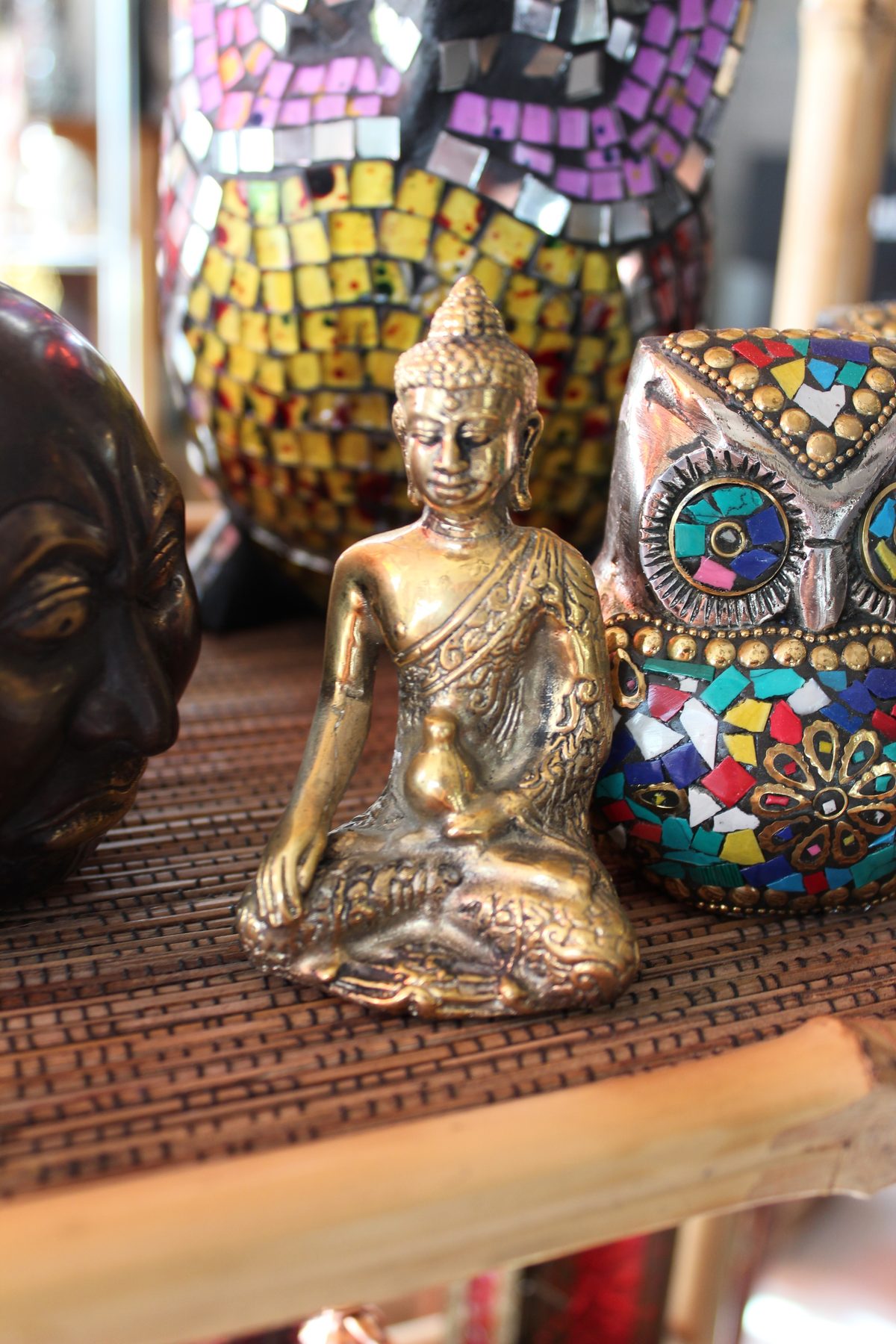 Buda bronce meditación dorado pequeño figura decoración artesanía India Granada