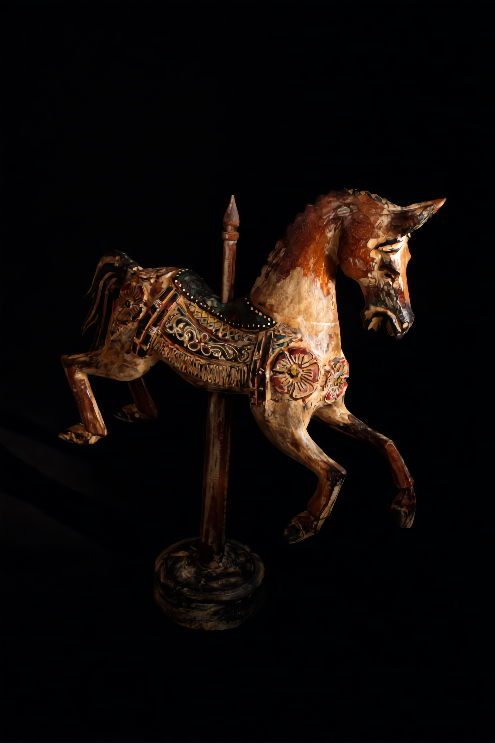 Caballo carrusel madera tallada vintage decoración artesanía Granada