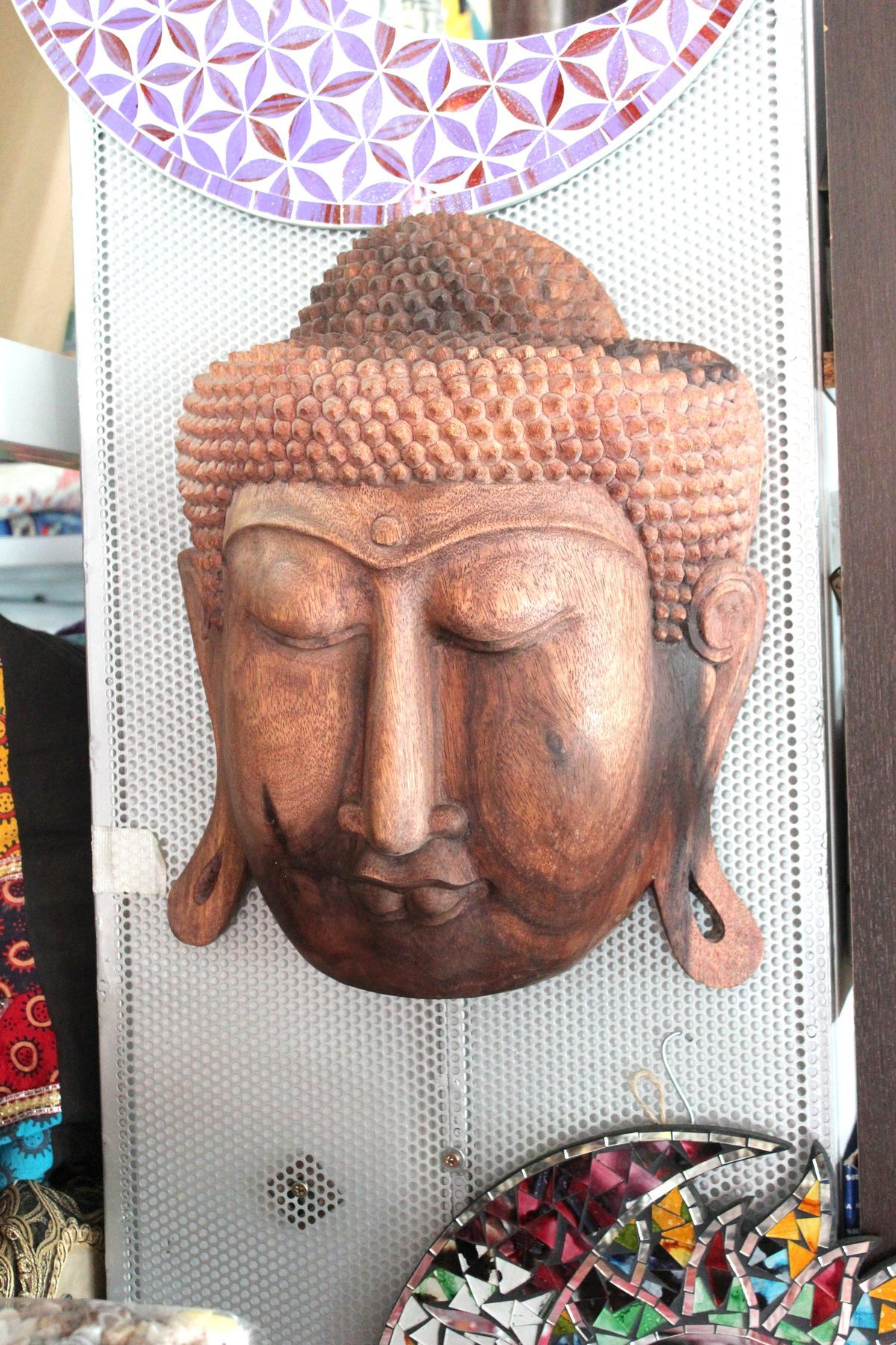 Cabeza Buda madera tallada pared decoración artesanía Bali Granada