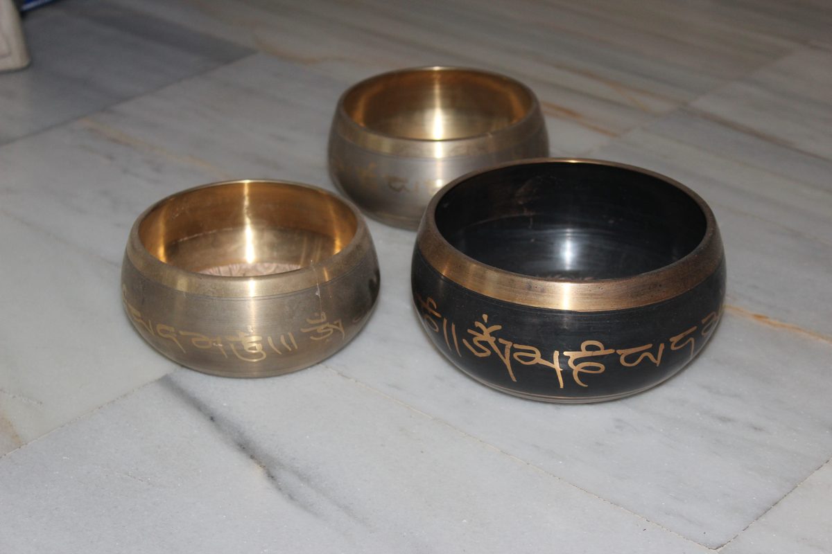 Cuencos tibetanos meditación trío sonido artesanía decoración hogar Granada