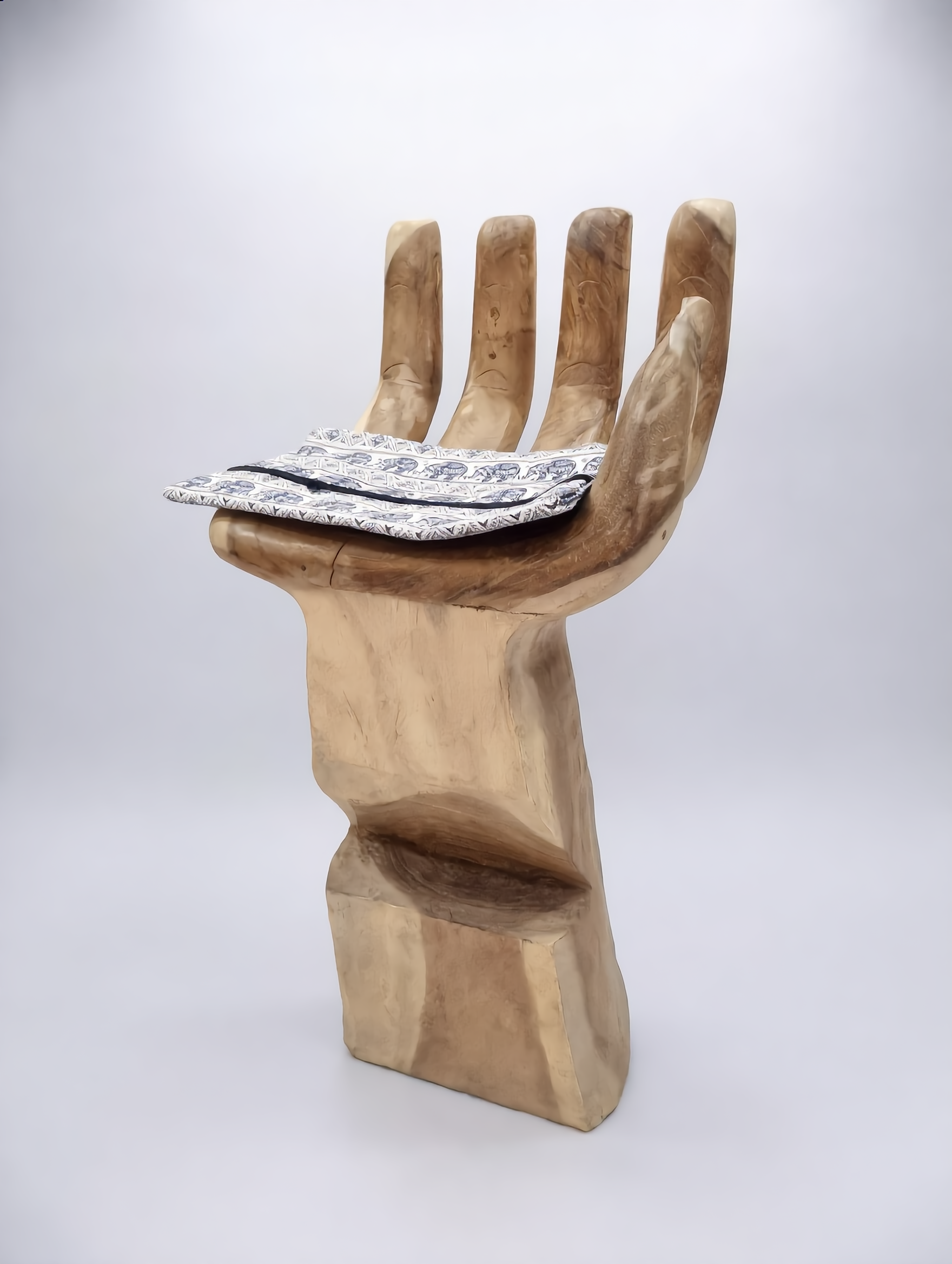 Silla escultórica mano teca madera decoración hogar arte funcional