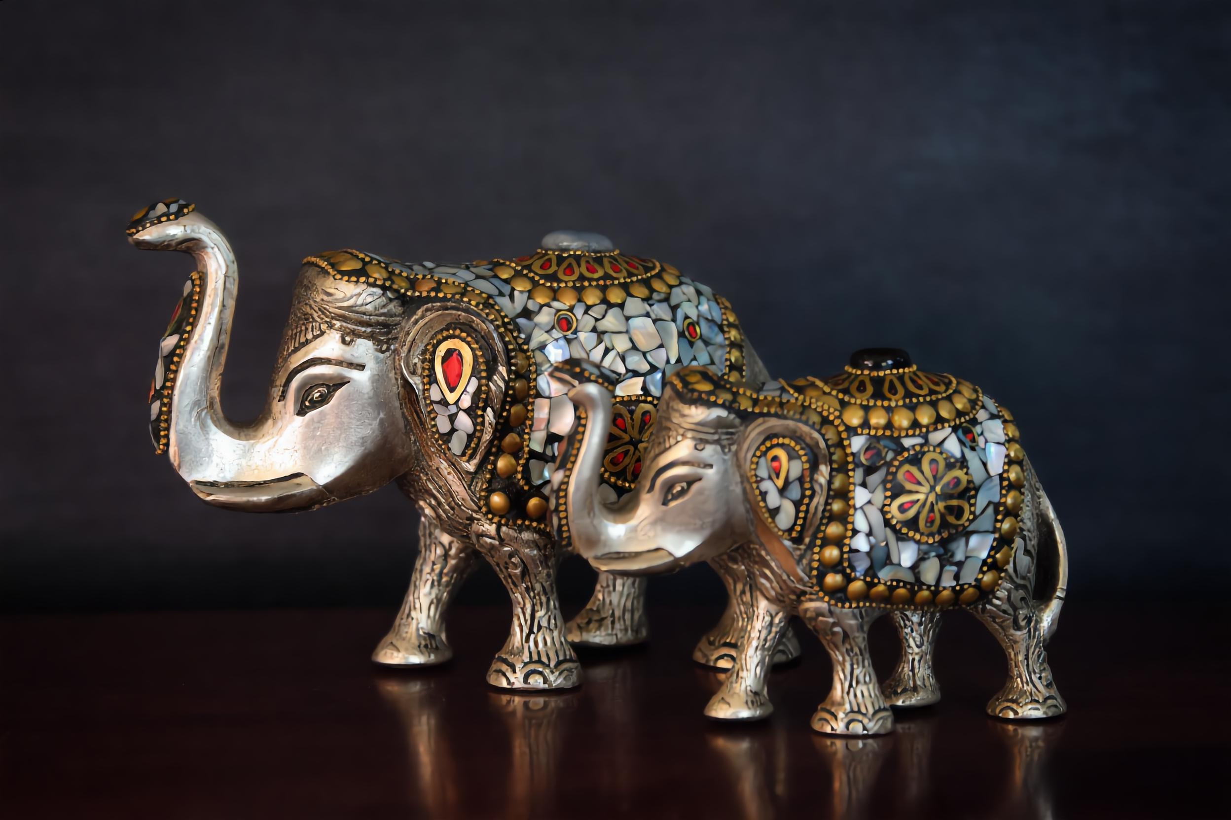 Pareja elefantes plata mosaico incrustaciones artesanía decoración Granada