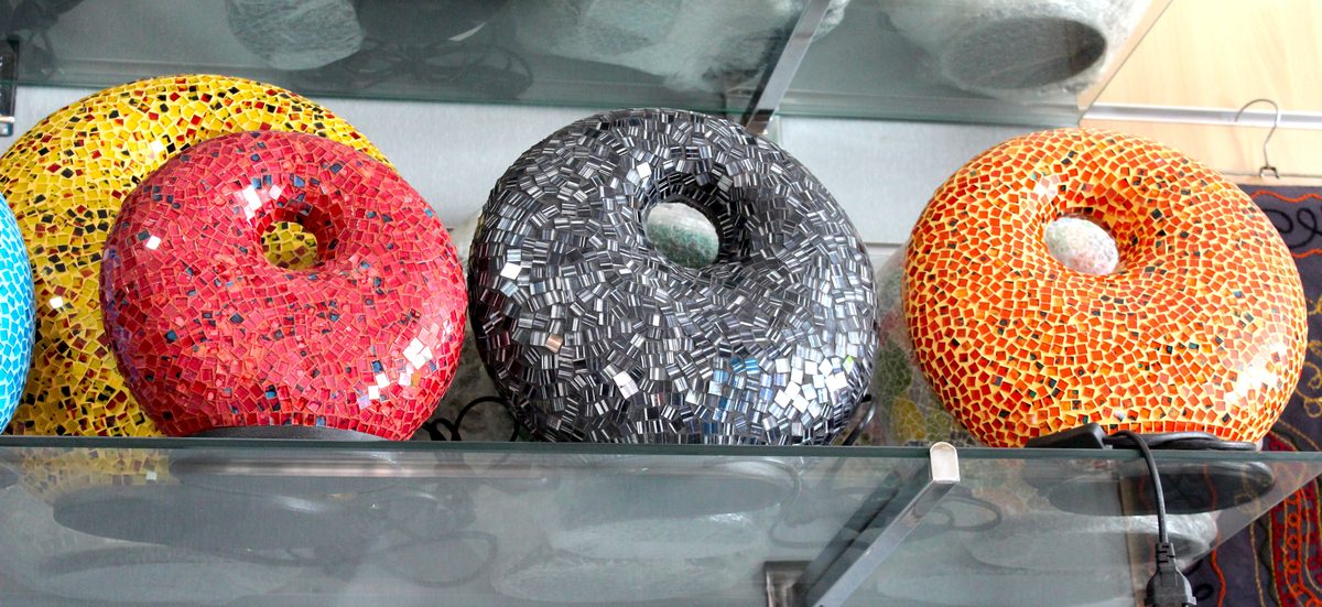 Trío esculturas mosaico anillo colores artesanía turca decoración hogar Granada